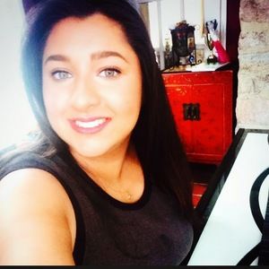 Meet your Posher, Nicole